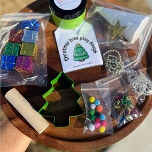 Festive Tree Play Dough Kit with Colorful Accessories